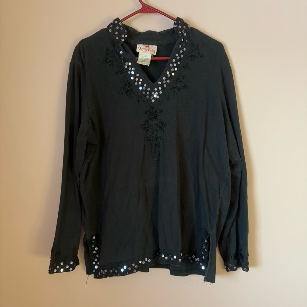 💚Quacker Factory Black V-neck Long Sleeve Embellished Blouse